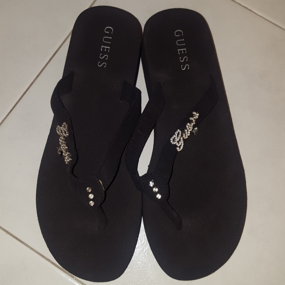Guess flip flops